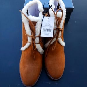 Women's Winter Boots, Sizes 8.5 & 9.5, Cognac